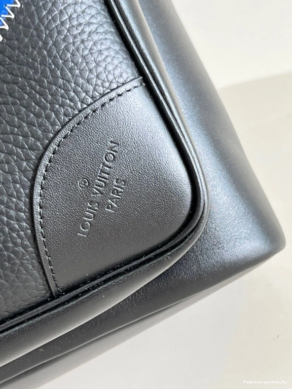 FS CHEAP DEAN BACKPACK Louis Vuitton 0821